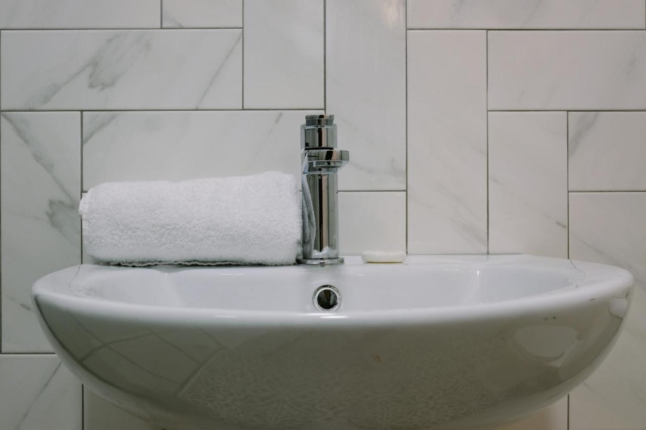 Brand New One Bedroom Apartments In A Fantastic Location บริสตอล ภายนอก รูปภาพ