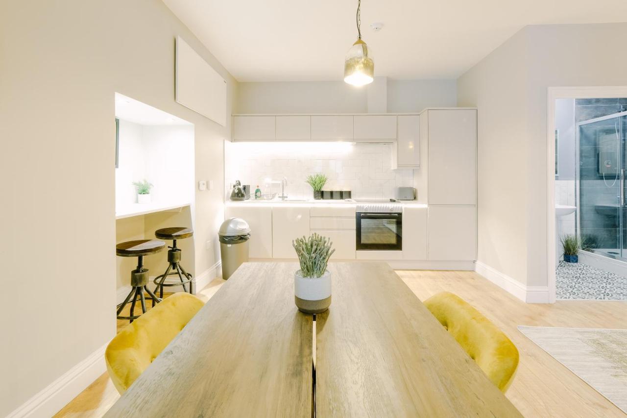Brand New One Bedroom Apartments In A Fantastic Location บริสตอล ภายนอก รูปภาพ